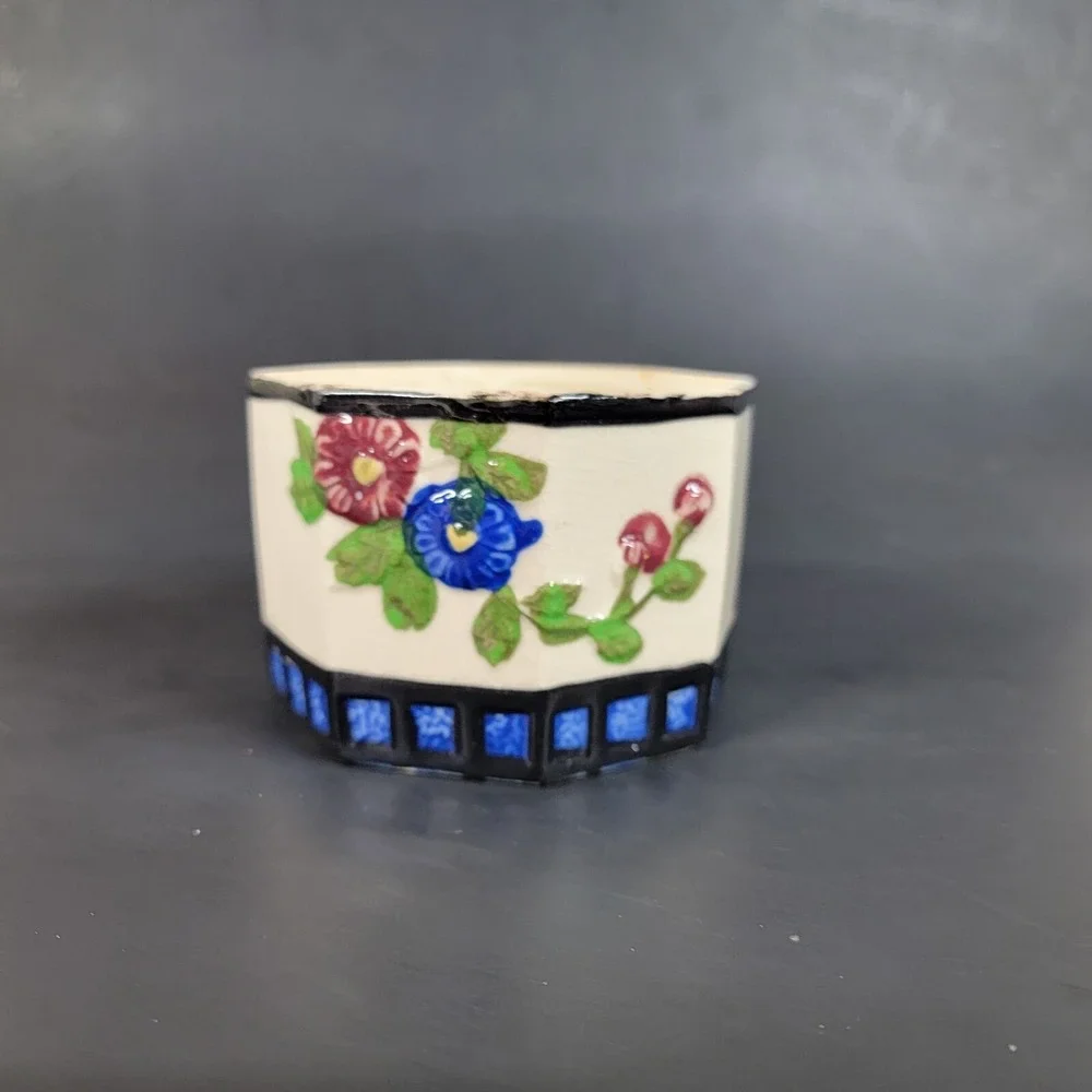 VINTAGE JAMAKATA Y. K. JAR FLOWER MOTIF‎ DECOR MADE IN JAPAN Missing Lid